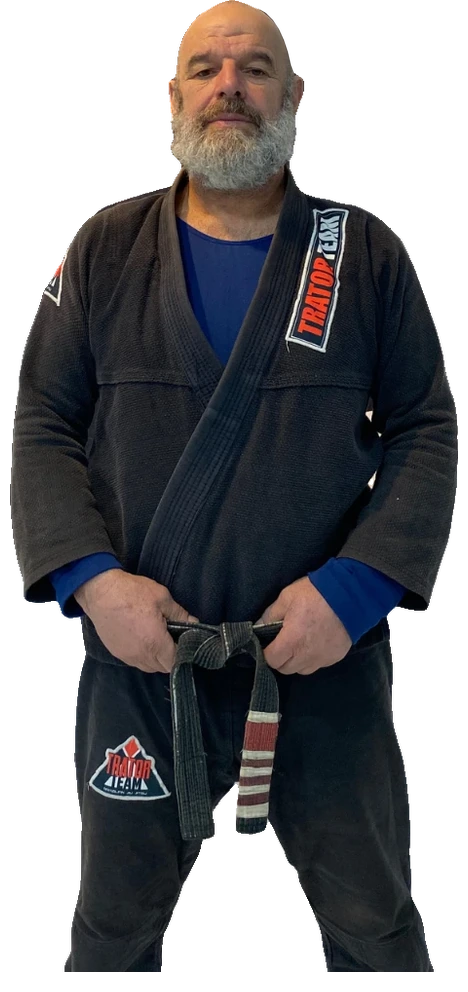 Professor faixa-preta da Trator Team de quimono preto